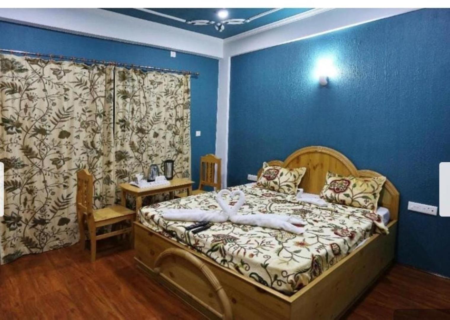 Hotel Shefaf Durgjan Luaran gambar